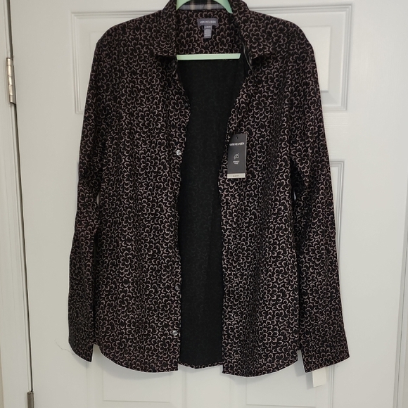 Van Heusen Other - Van Heusen Black and Brown Patterned Button Down Shirt